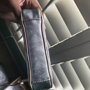 Michael Kors Bags - Michael Kors cross body Michael Kors Bags - Michael Kors cross body